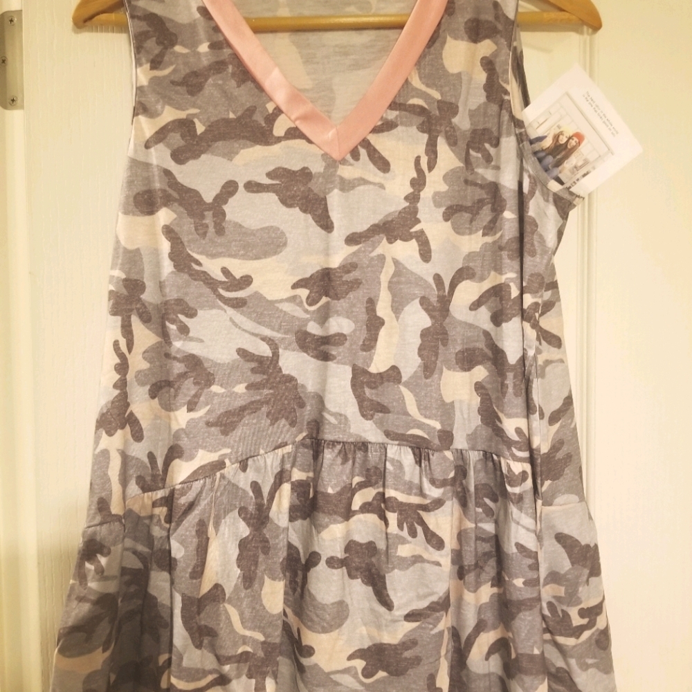 Camo top